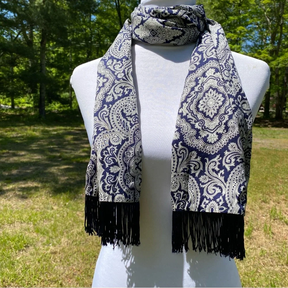 FISHER HILL SCARF BLUE WHITE PAISLEY LONG RECTANGLE FRINGE USA ACCESSORY